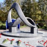 Стела на Аллее Учителя в Новосибирске требует внимания